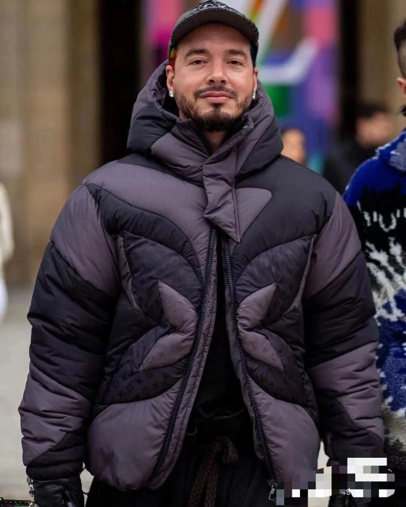 Trendsetting Louis Vuitton Down Jackets 139302