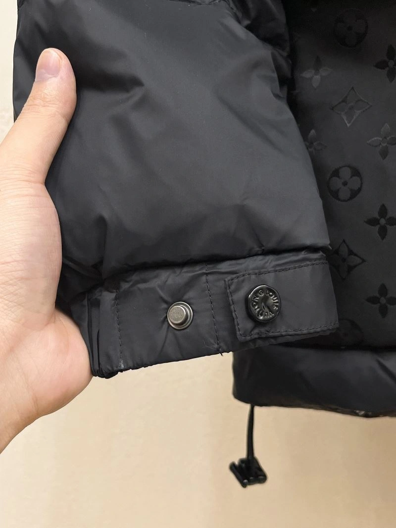 Compact Louis Vuitton Down Jackets 139296