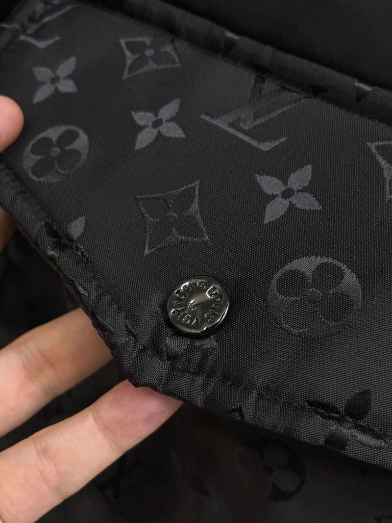 Compact Louis Vuitton Down Jackets 139296