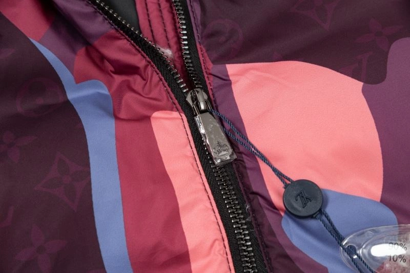 Compact Louis Vuitton Down Jackets 139280