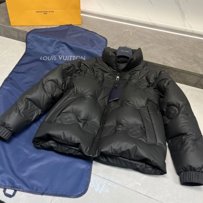 Vibrant Louis Vuitton Down Jackets 139289