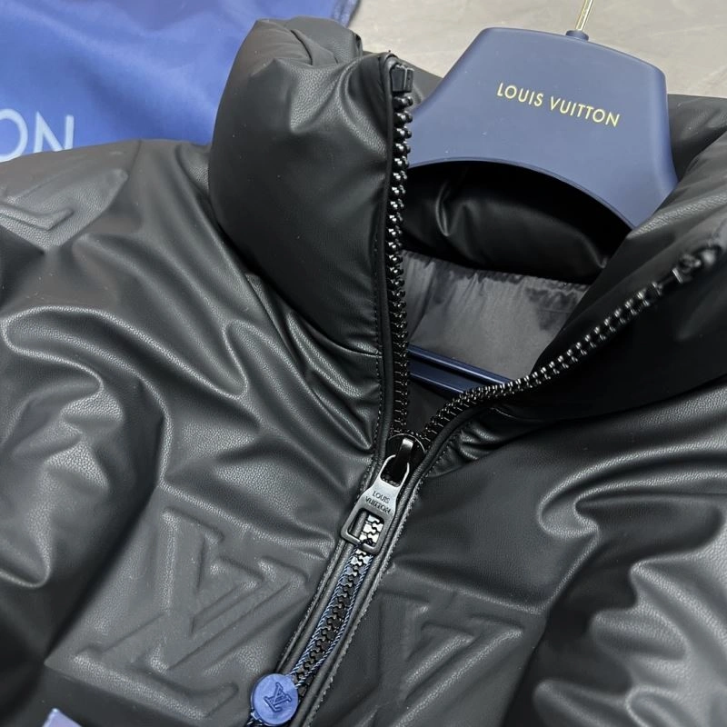 Vibrant Louis Vuitton Down Jackets 139289