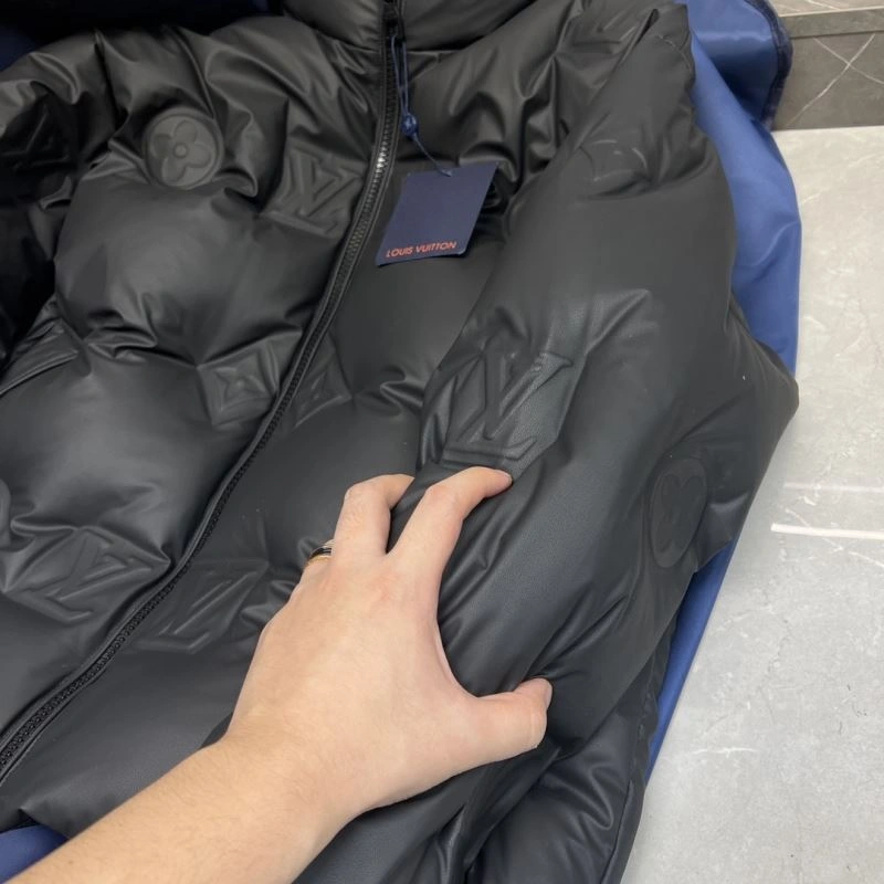 Vibrant Louis Vuitton Down Jackets 139289