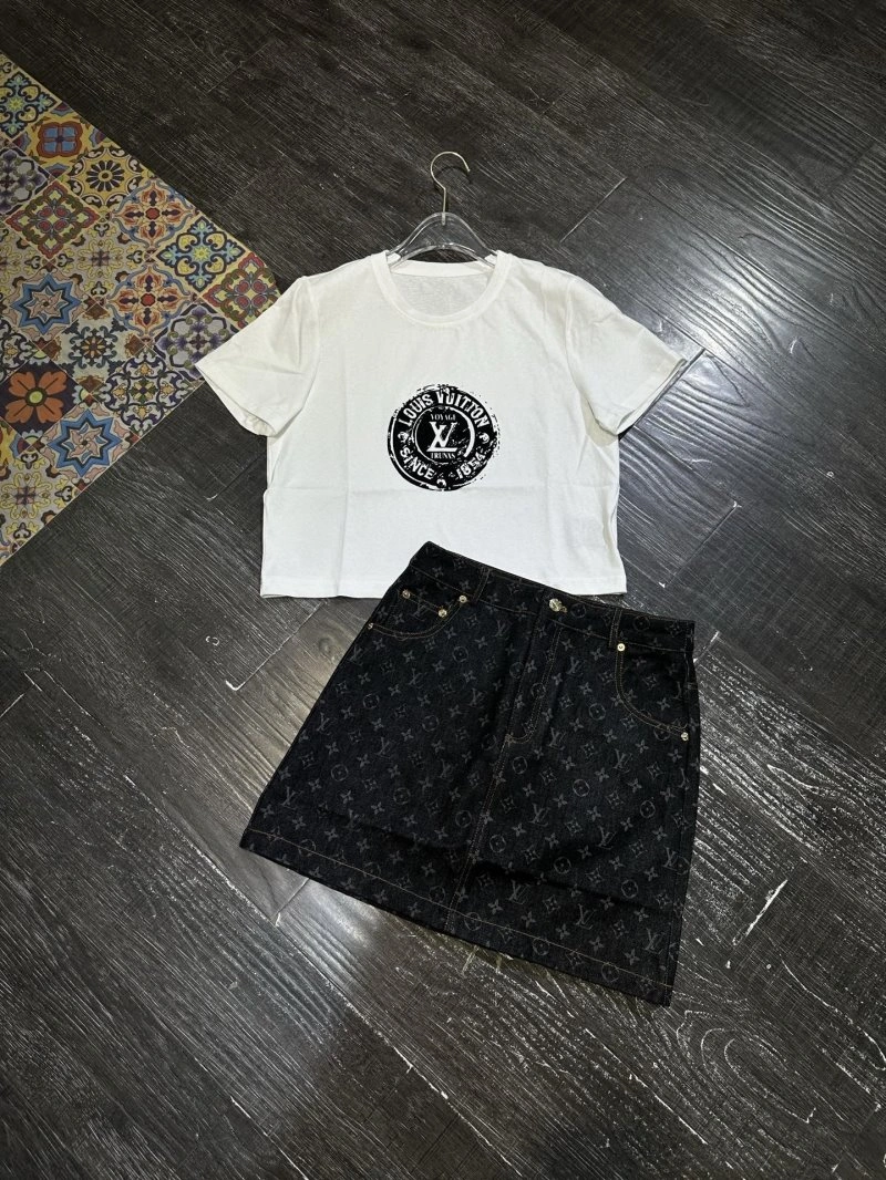 Louis Vuitton Dress Suits Elegant 131816