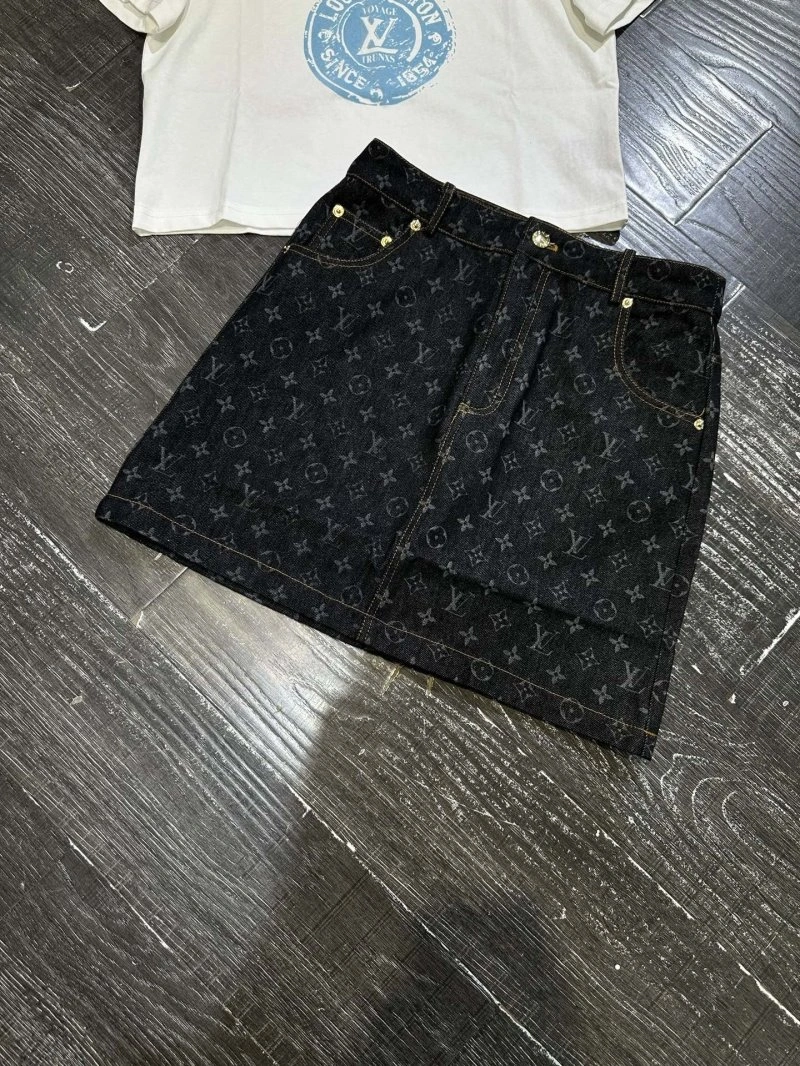 Louis Vuitton Dress Suits Contemporary 131812