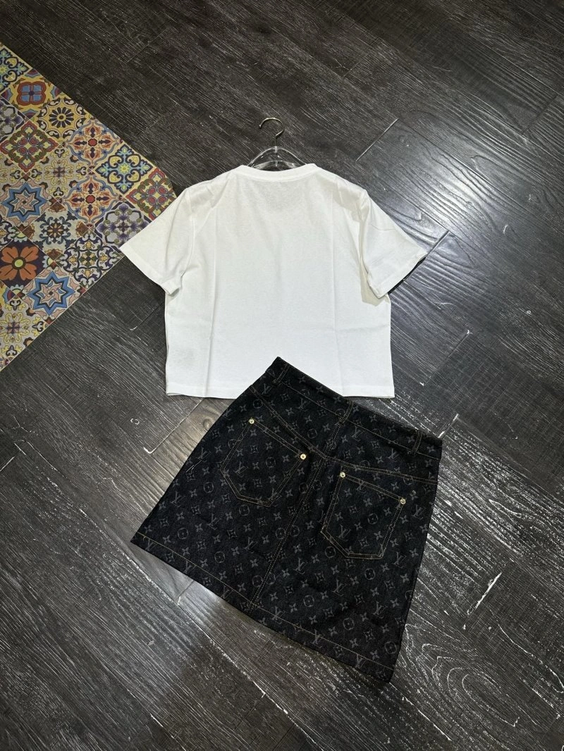 Louis Vuitton Dress Suits Contemporary 131812