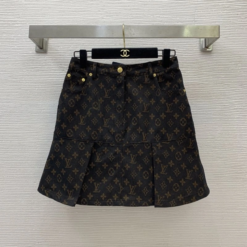 Stylish Louis Vuitton Dress Suits 130807