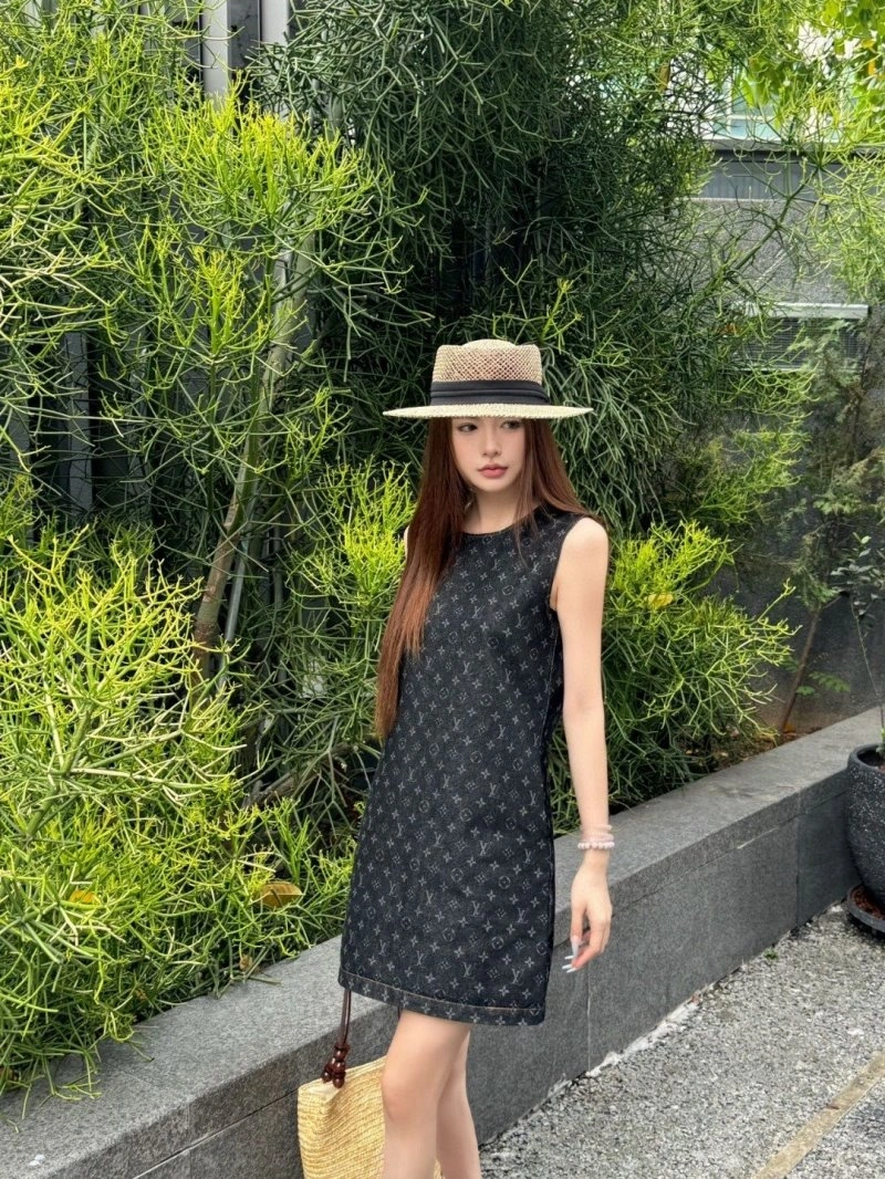 WaterResistant Louis Vuitton Dress 131205