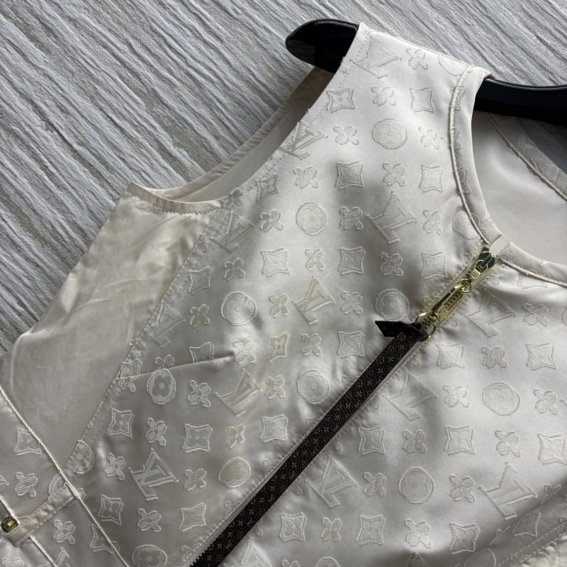 Versatile Louis Vuitton Dress 131173