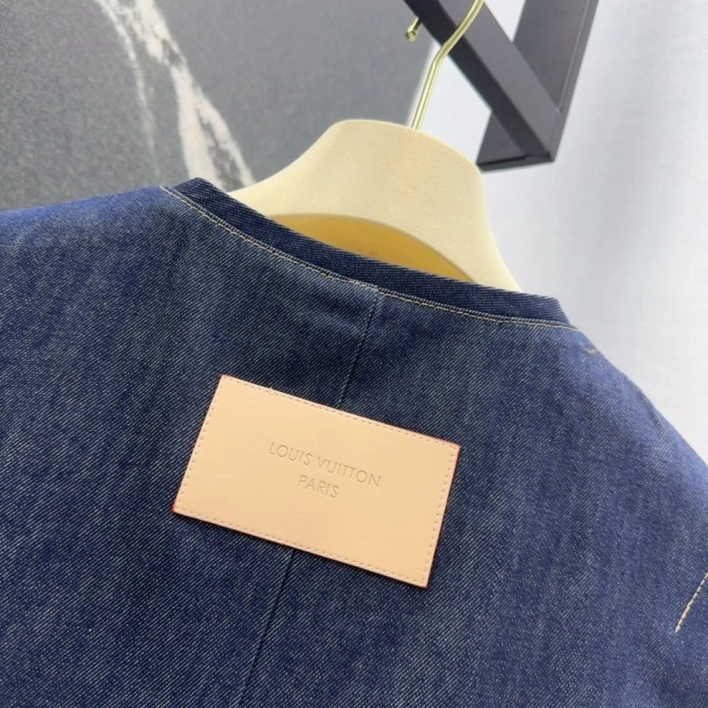 Neat Louis Vuitton Dress 131162