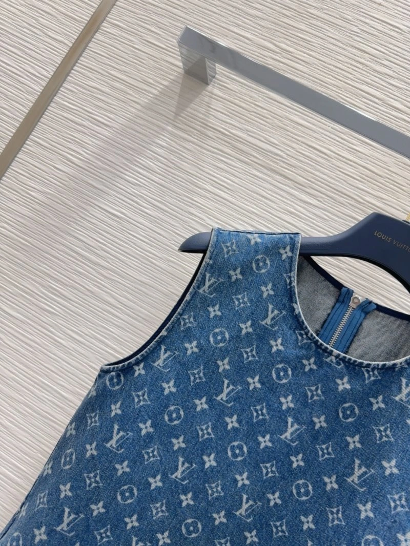 Soft Louis Vuitton Dress 131175