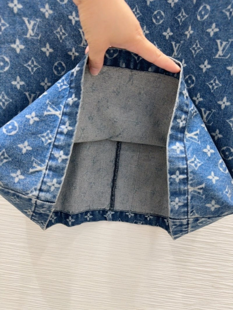 Soft Louis Vuitton Dress 131175