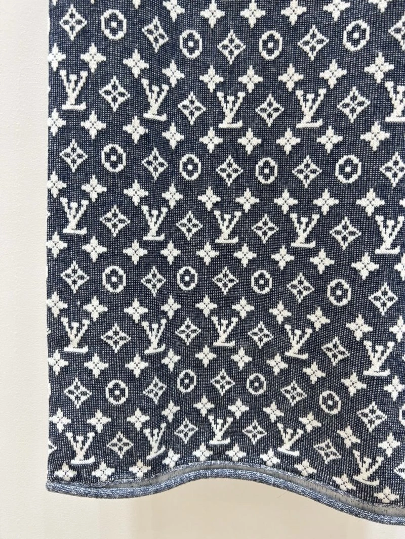 Effortless Louis Vuitton Dress 131148