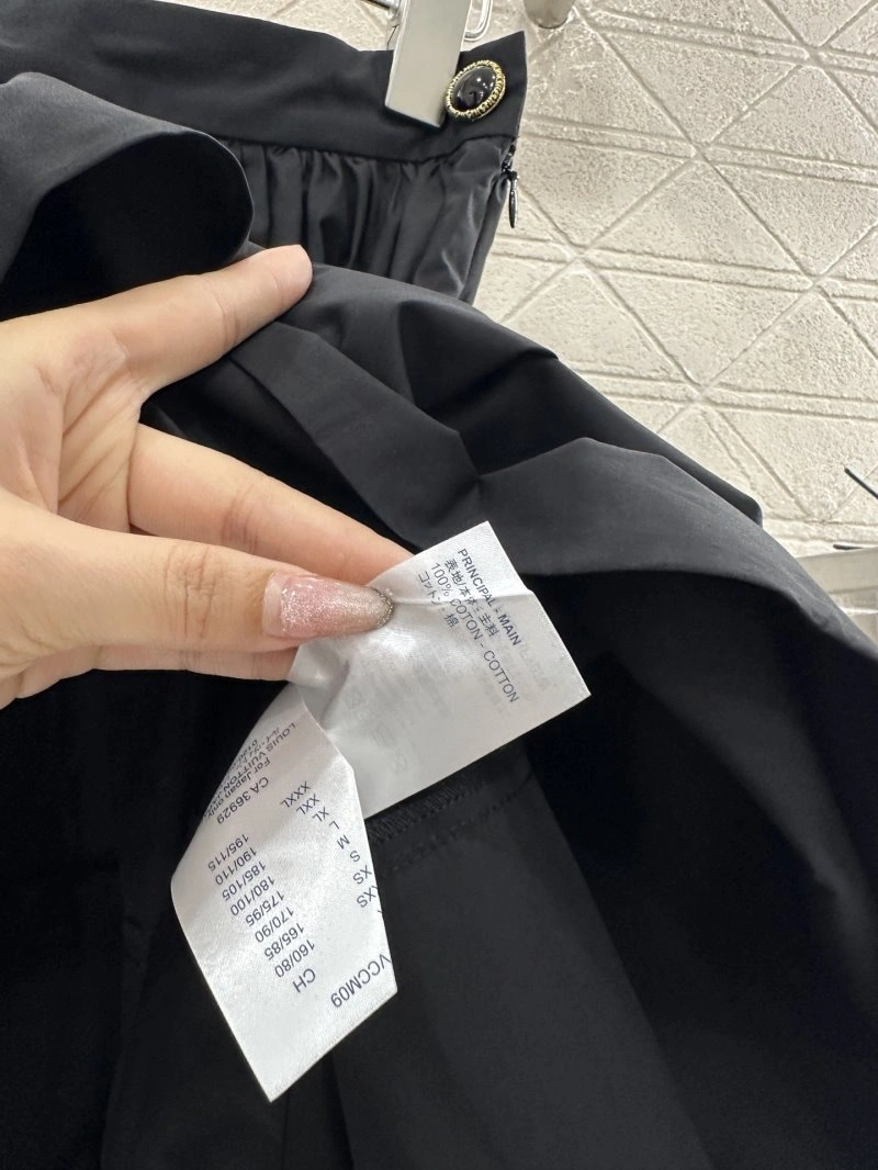 Louis Vuitton Dress Casual 131149