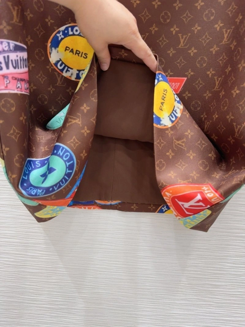 Louis Vuitton Dress TechFriendly 131112