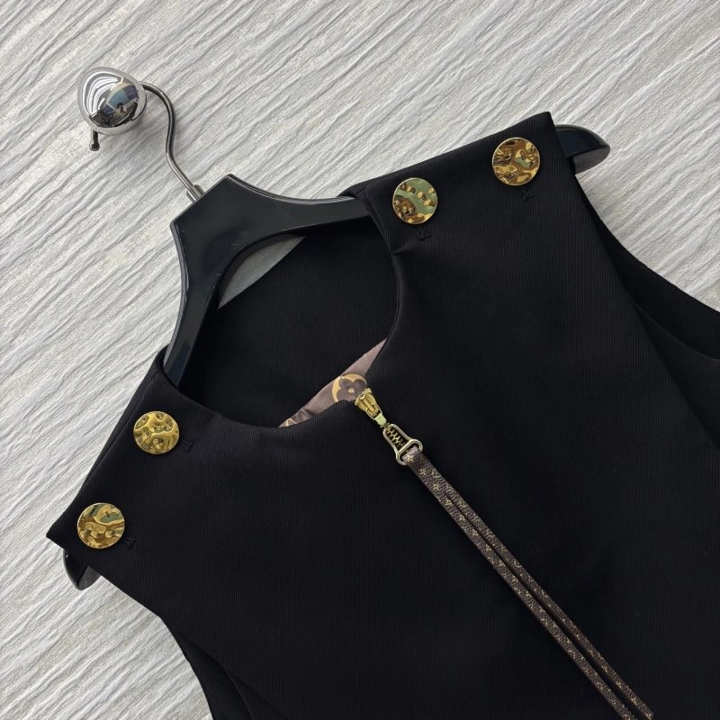 Louis Vuitton Dress Refined 131889