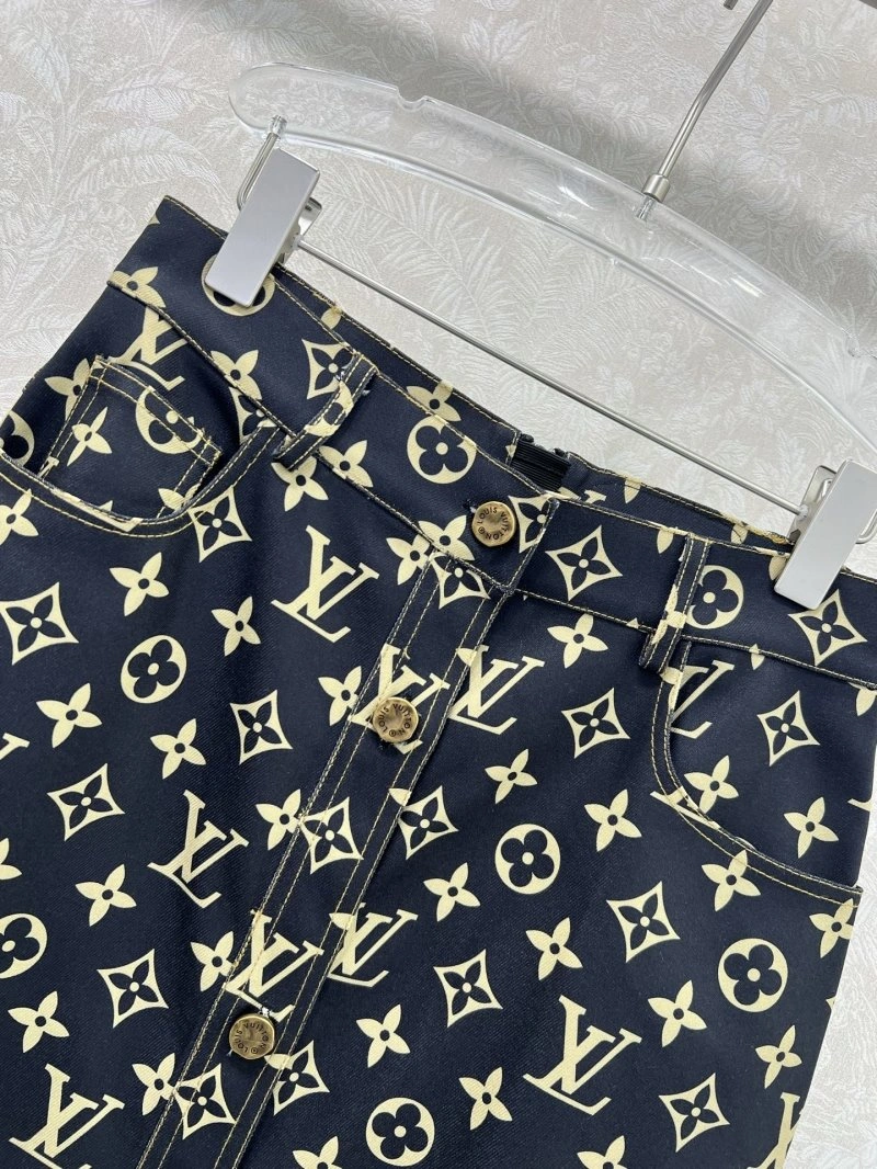 WellDesigned Louis Vuitton Dress 131870