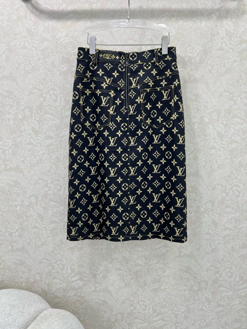 WellDesigned Louis Vuitton Dress 131870