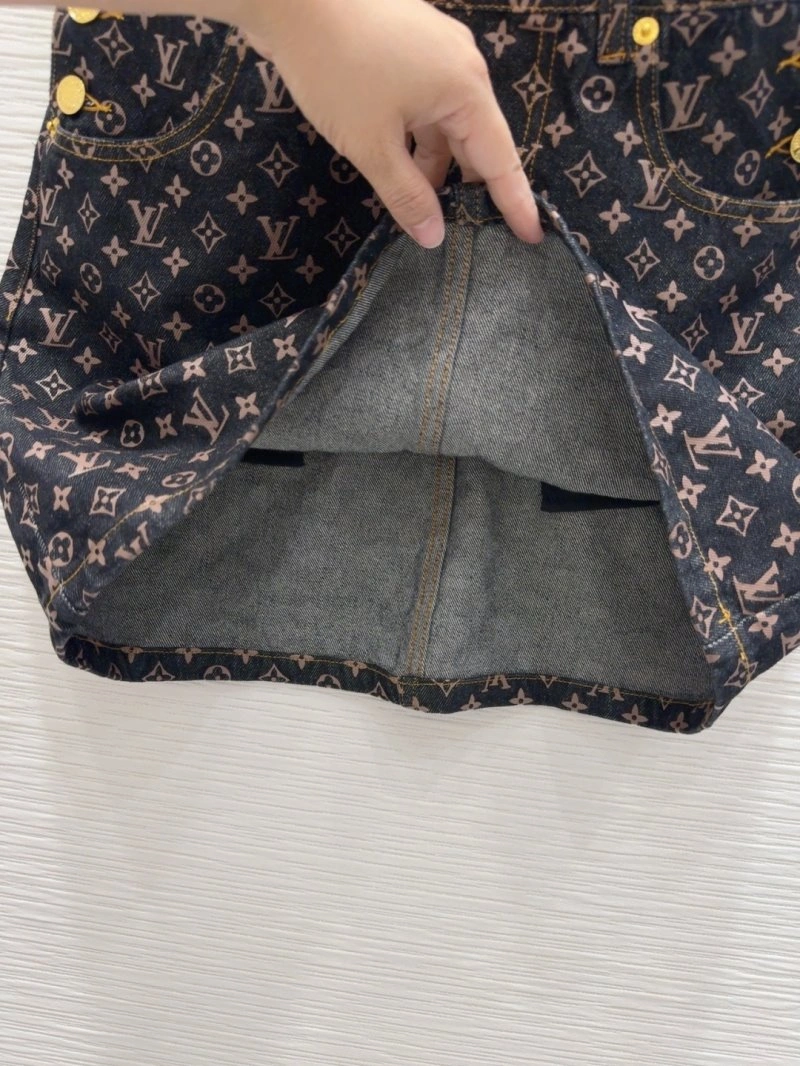 Breathable Louis Vuitton Dress 131880