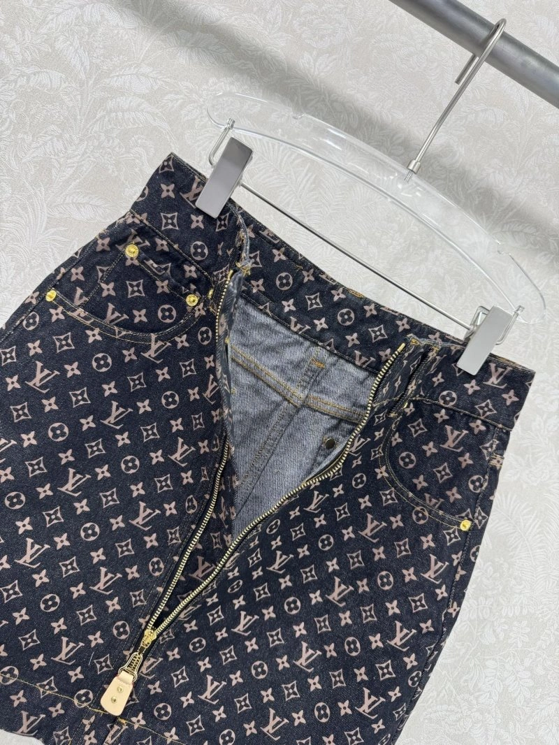 Fashionable Louis Vuitton Dress 131859