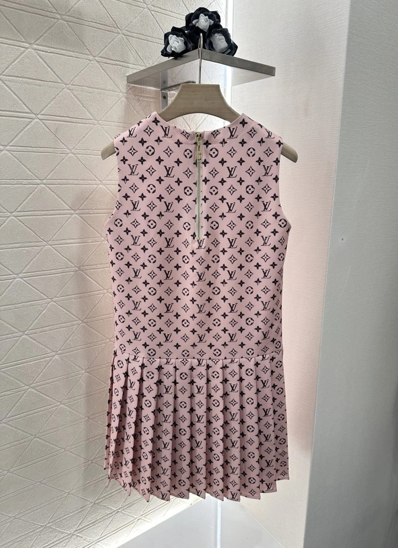 Fashionable Louis Vuitton Dress 131845