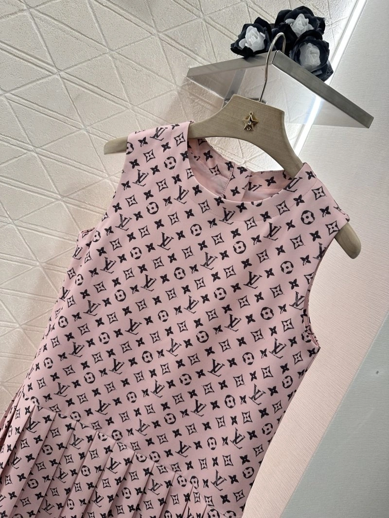 Fashionable Louis Vuitton Dress 131845