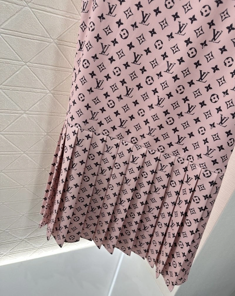 Fashionable Louis Vuitton Dress 131845