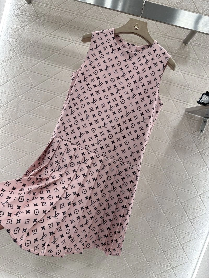 Fashionable Louis Vuitton Dress 131845