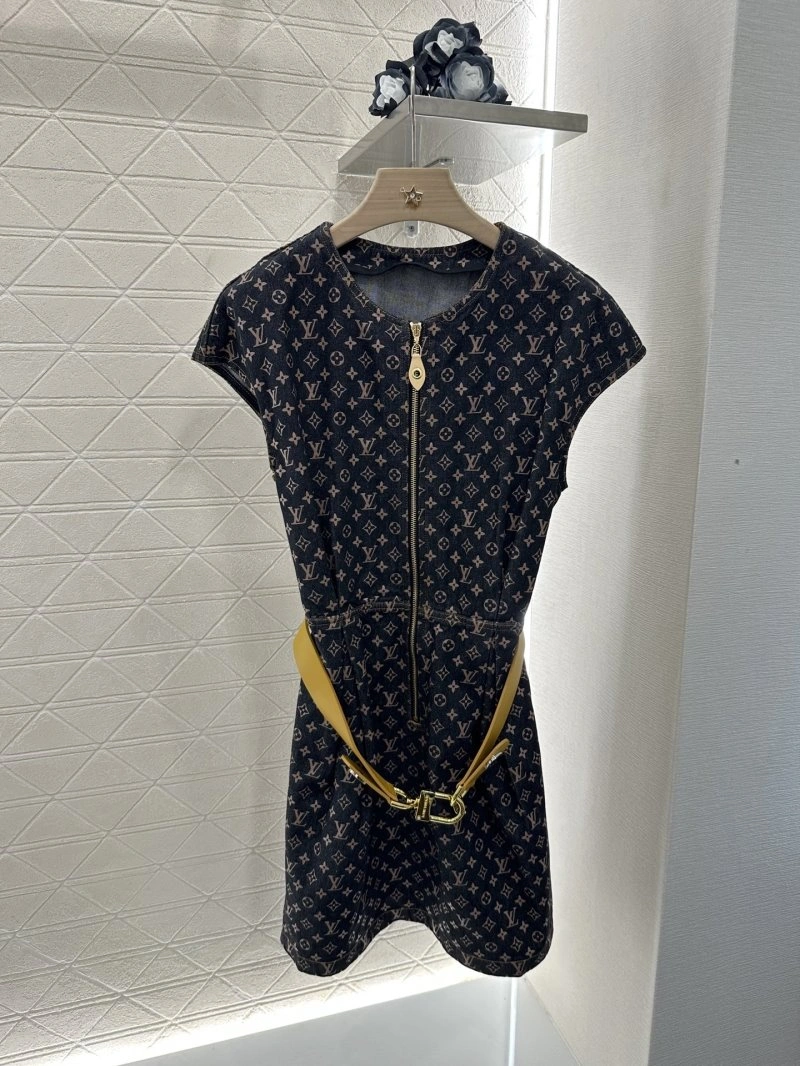 Louis Vuitton Dress Casual 131832