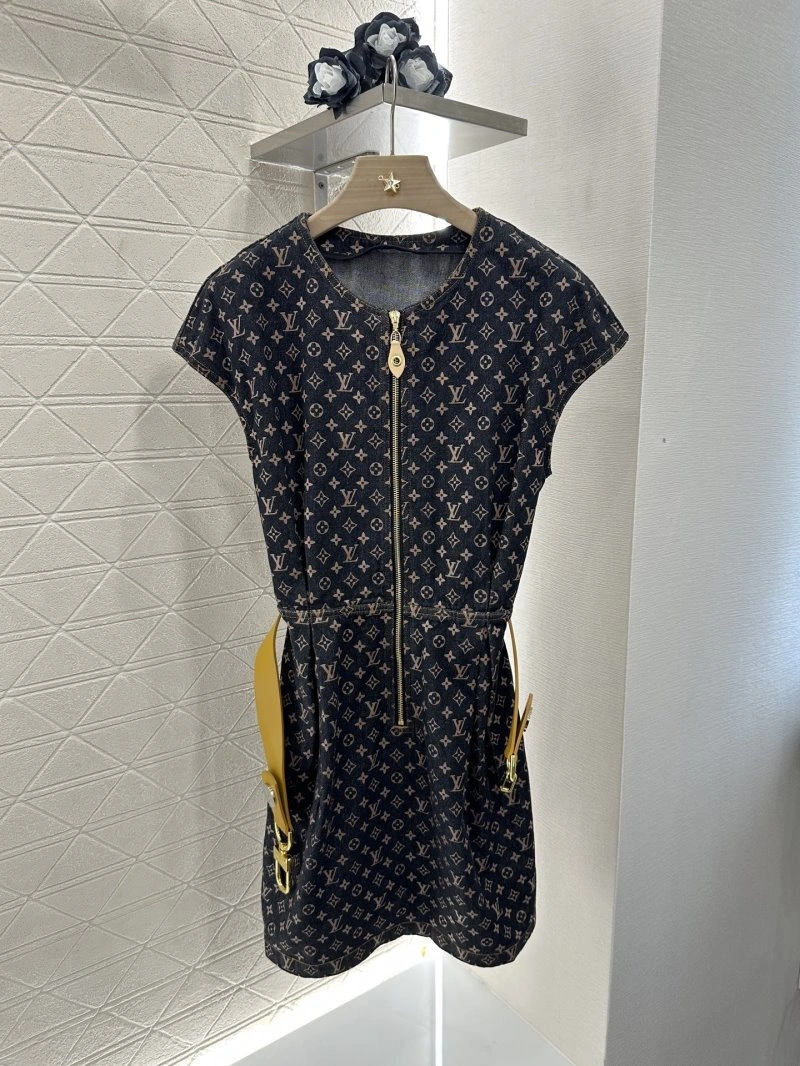 Louis Vuitton Dress Casual 131832