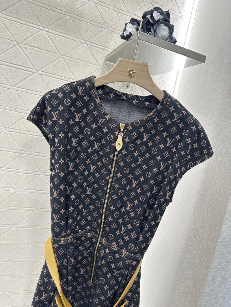 Louis Vuitton Dress Casual 131832