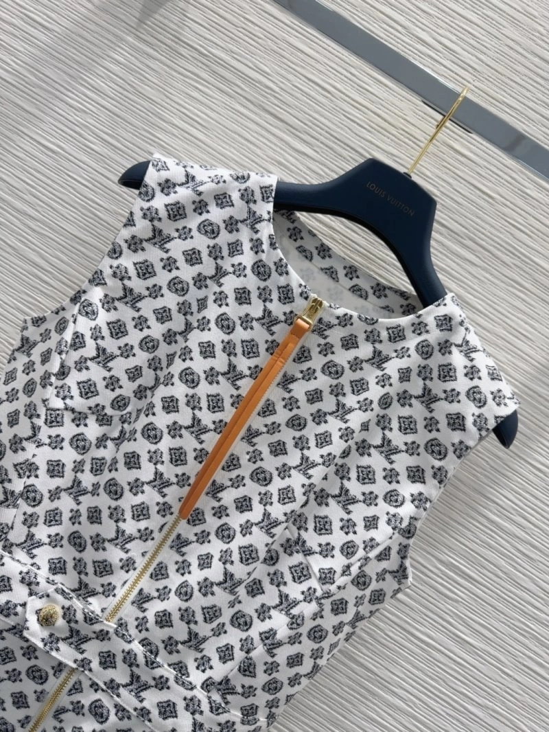 Seasonal Louis Vuitton Dress 131824