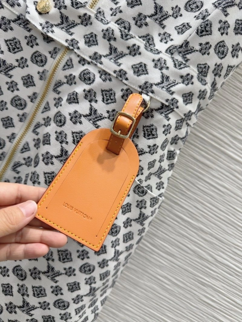 Seasonal Louis Vuitton Dress 131824