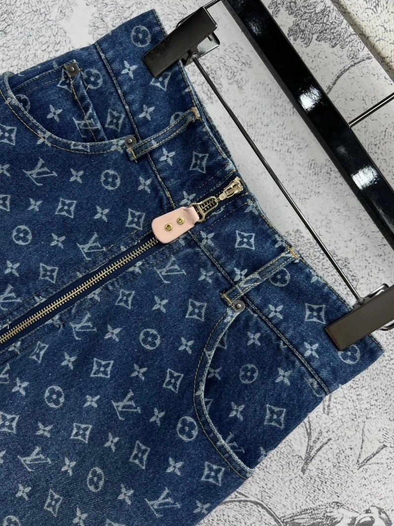 Sleek Louis Vuitton Dress 130899
