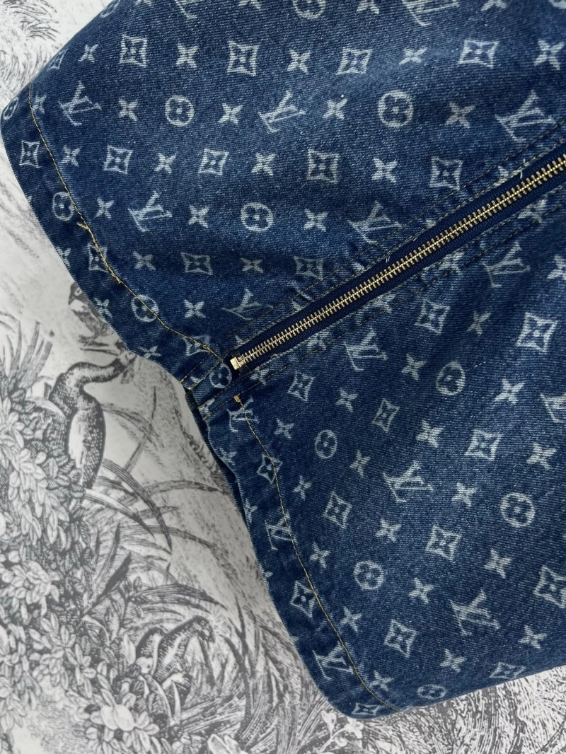 Sleek Louis Vuitton Dress 130899