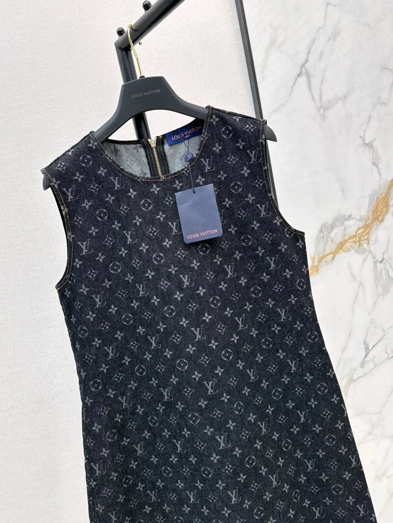 Louis Vuitton Dress Breathable 130892