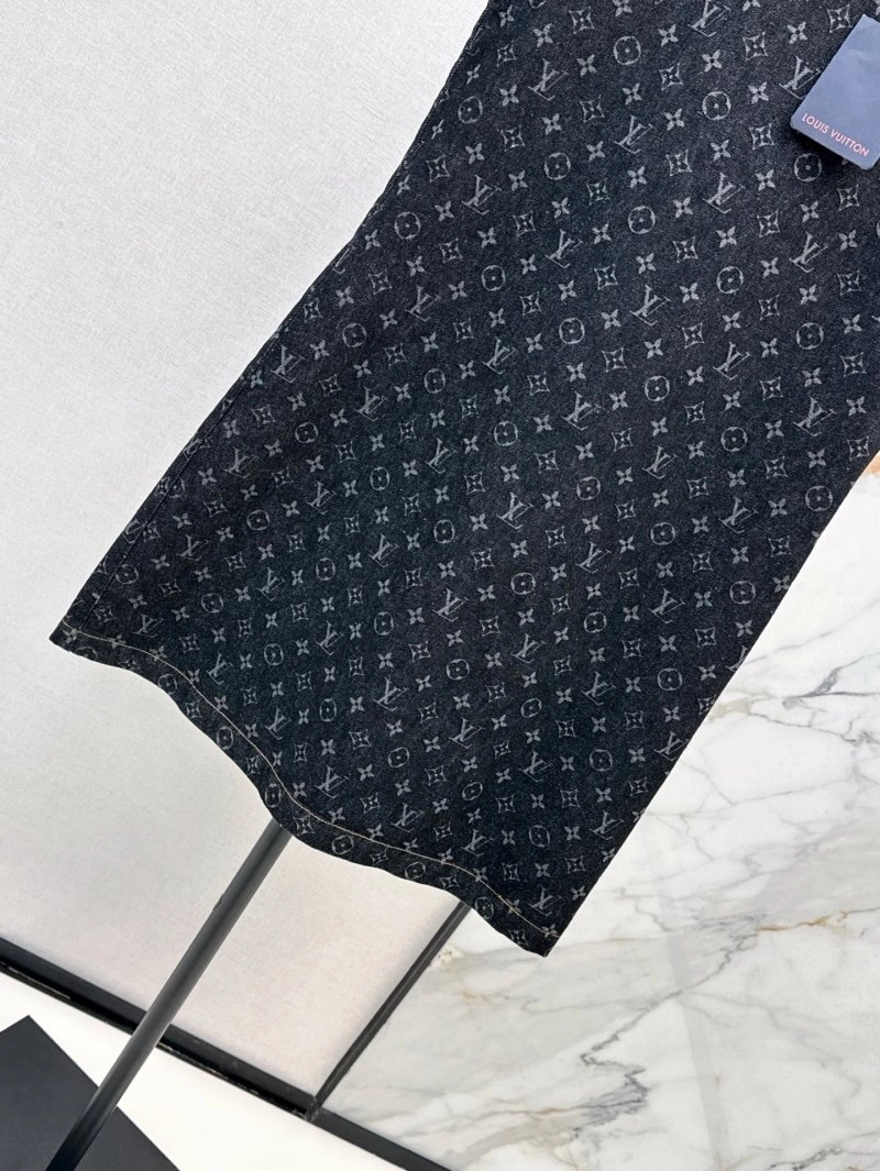 Louis Vuitton Dress Breathable 130892