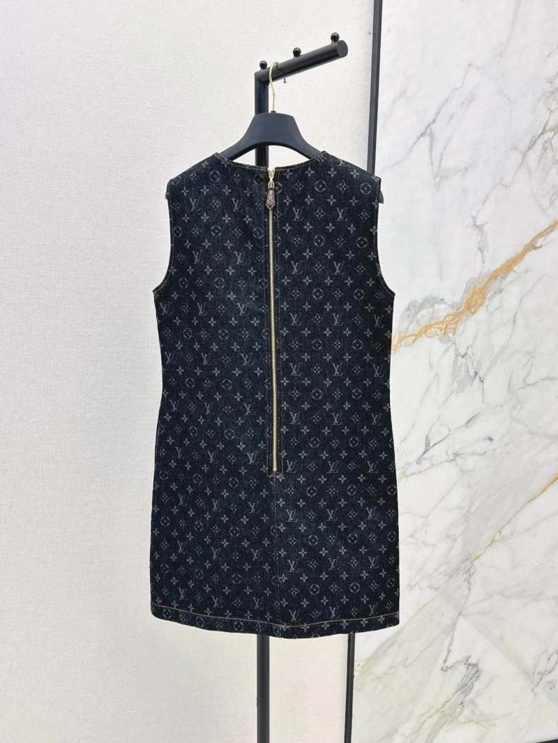 Louis Vuitton Dress Breathable 130892