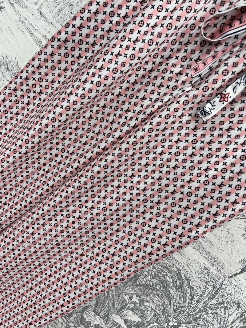 Functional Louis Vuitton Dress 130846