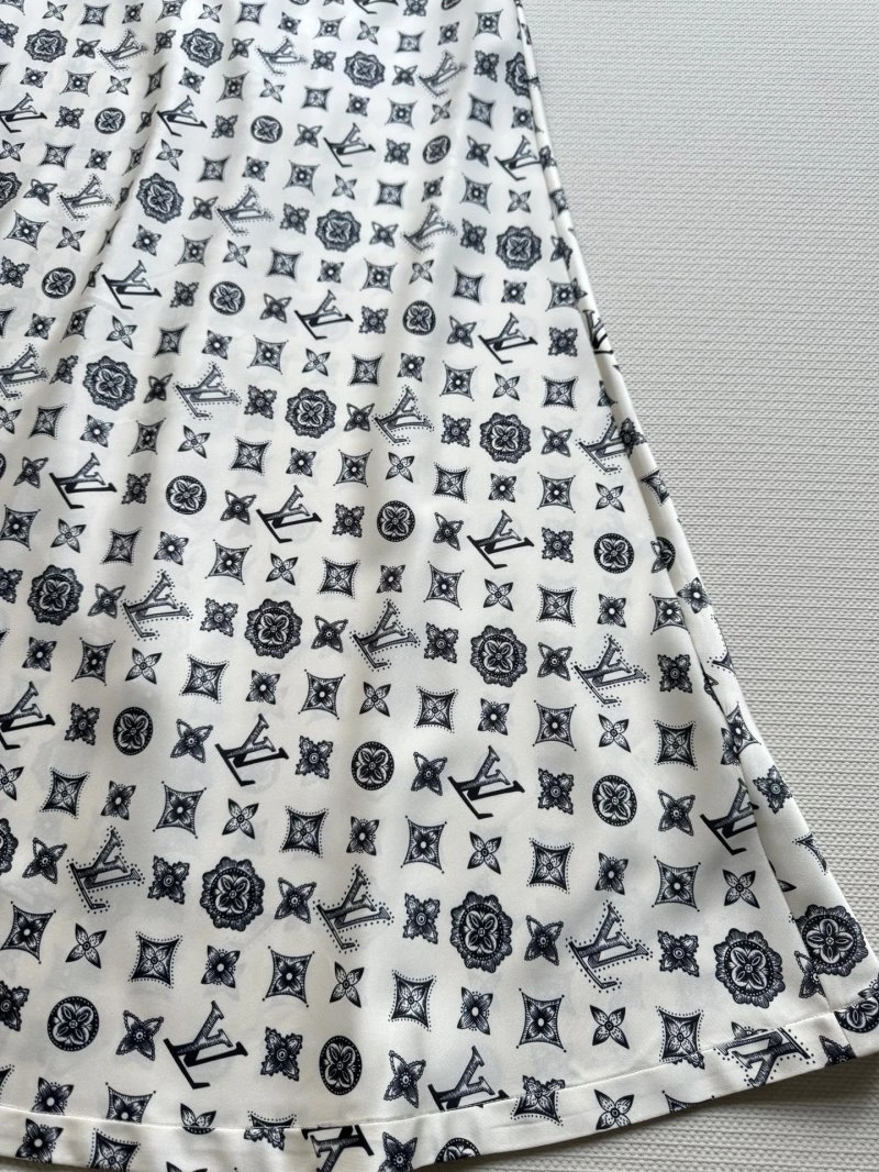 Louis Vuitton Dress Sleek 130822