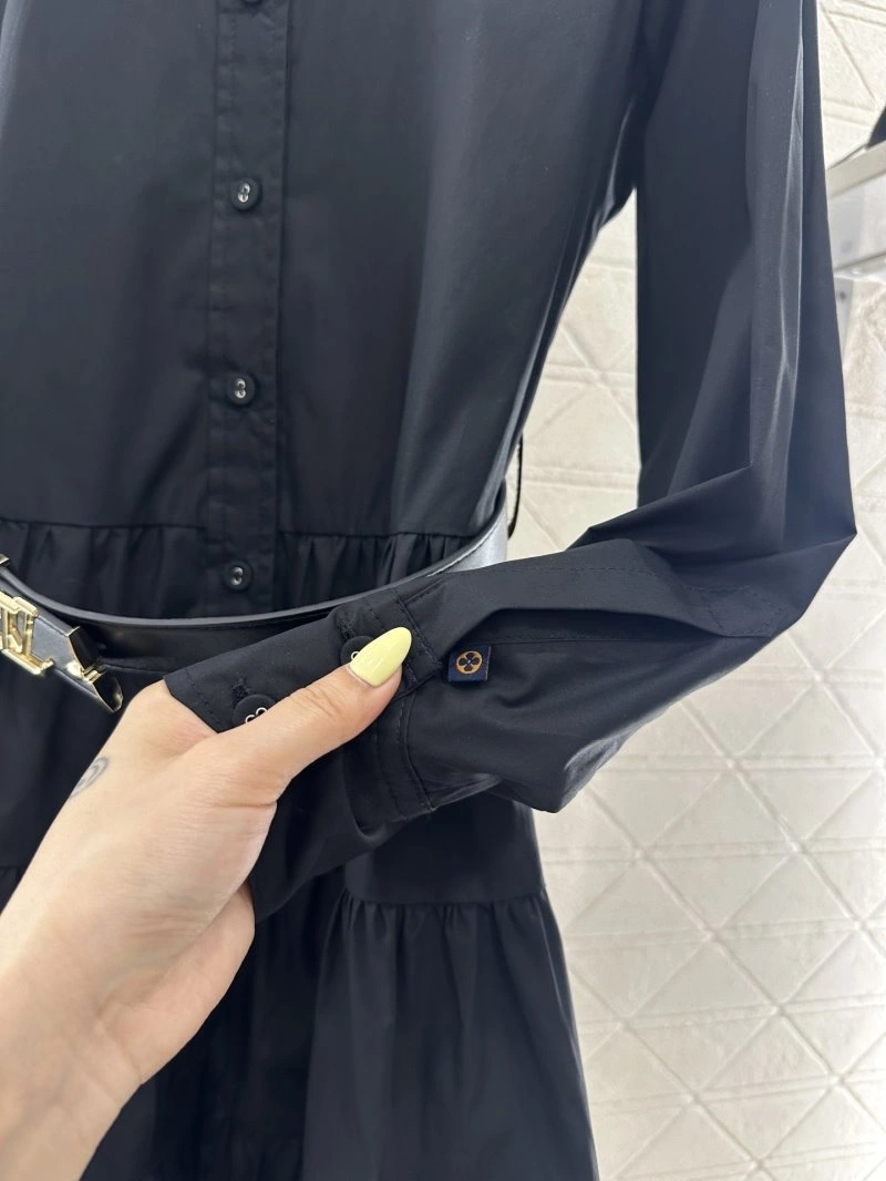 Louis Vuitton Dress Efficient 131459