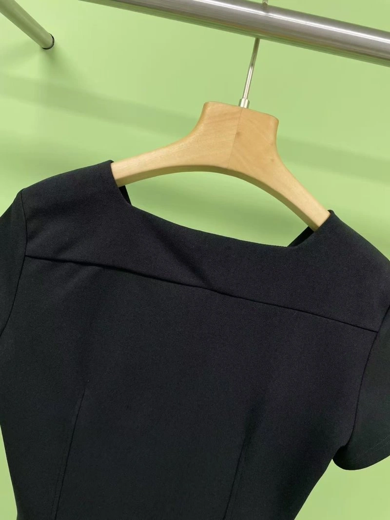 Louis Vuitton Dress Efficient 131451