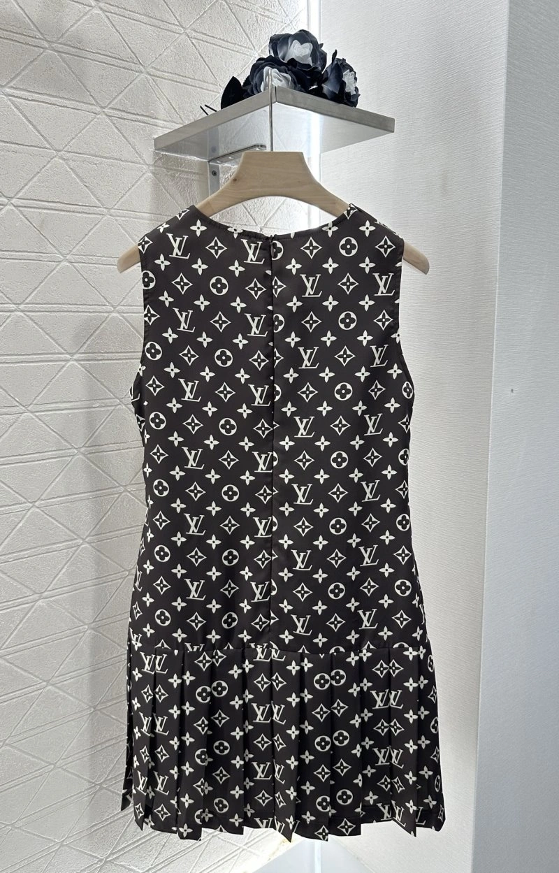 Louis Vuitton Dress Neat 131460
