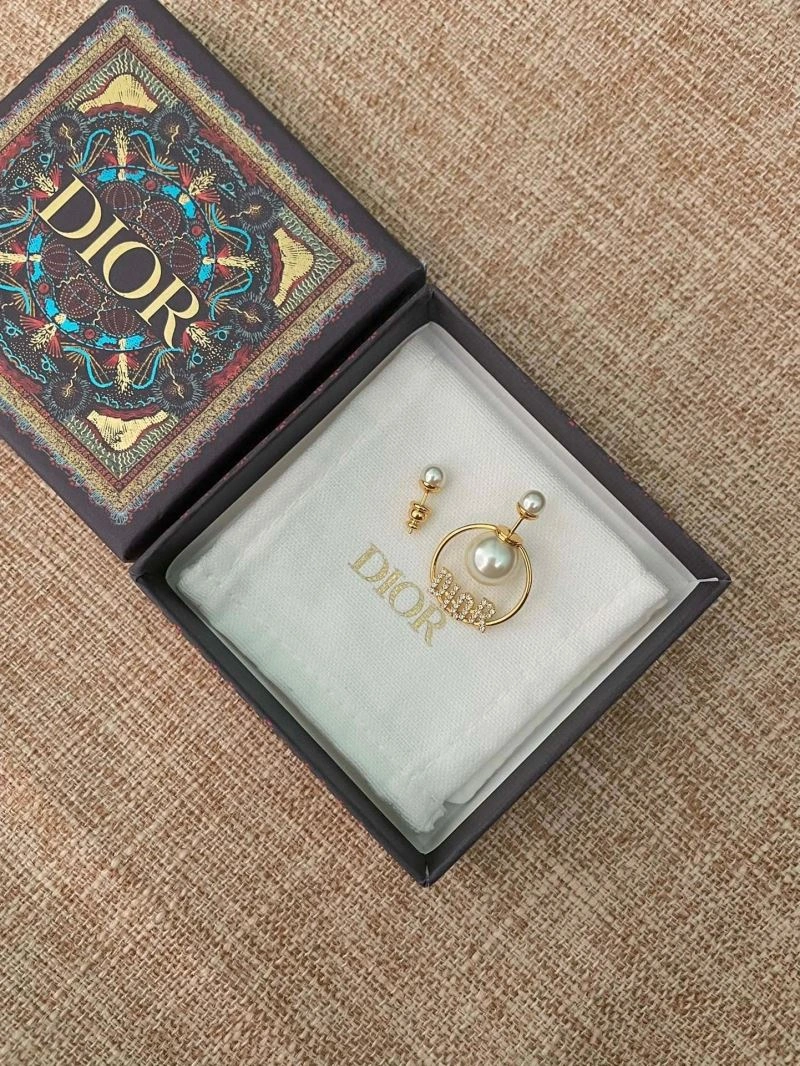 Resilient Louis Vuitton Earrings 251406