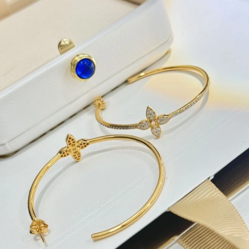 Louis Vuitton Earrings Unique 251418
