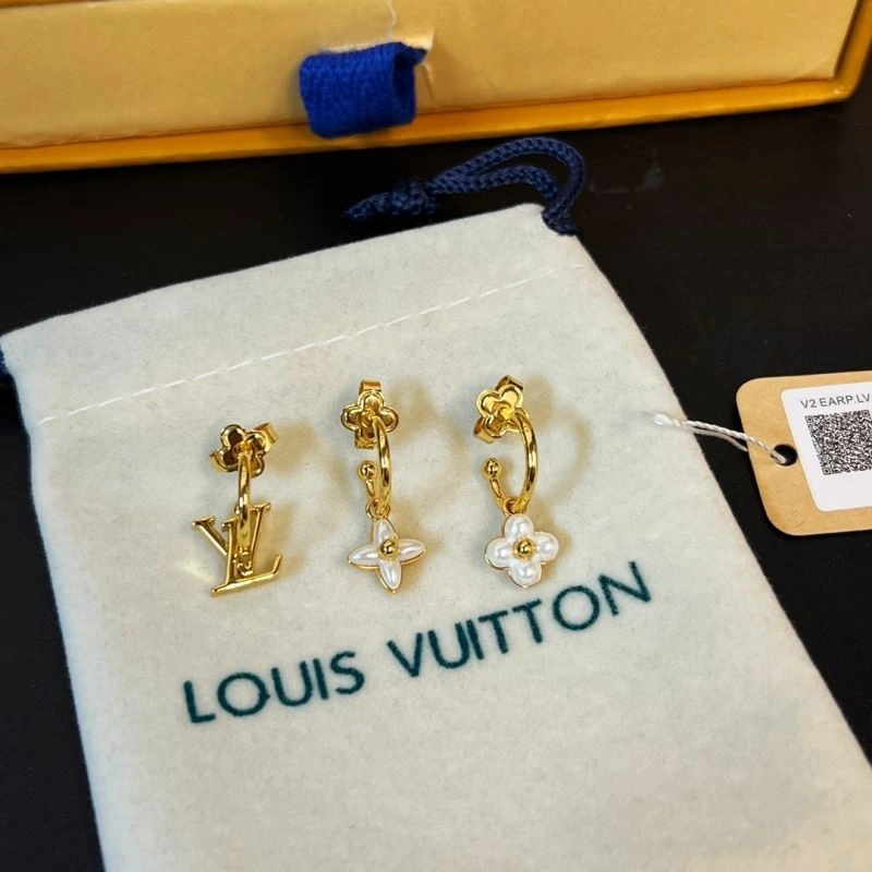 Sleek Louis Vuitton Earrings 251395