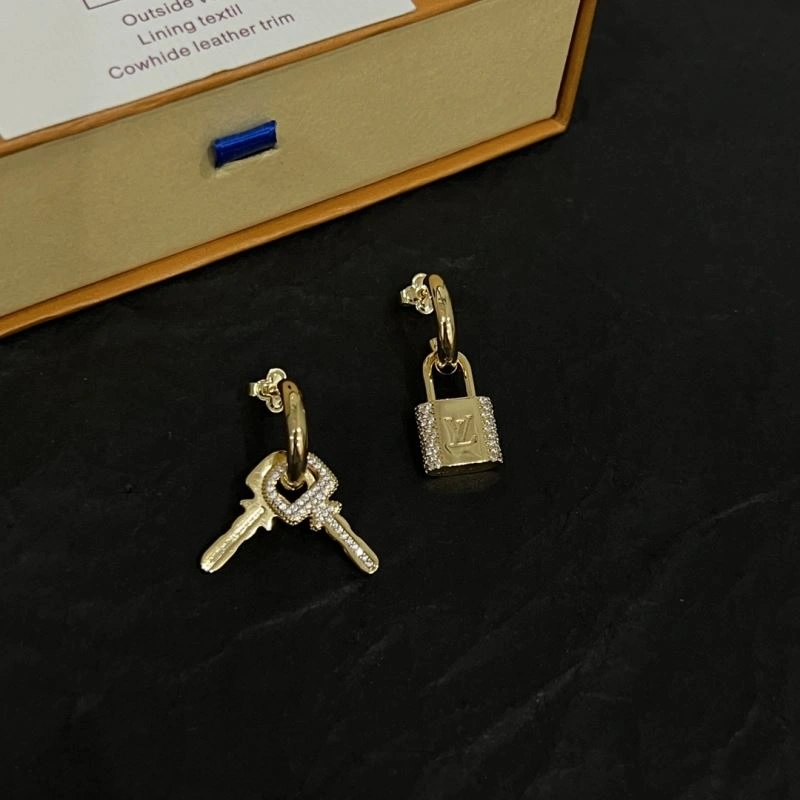 Flexible Louis Vuitton Earrings 251281