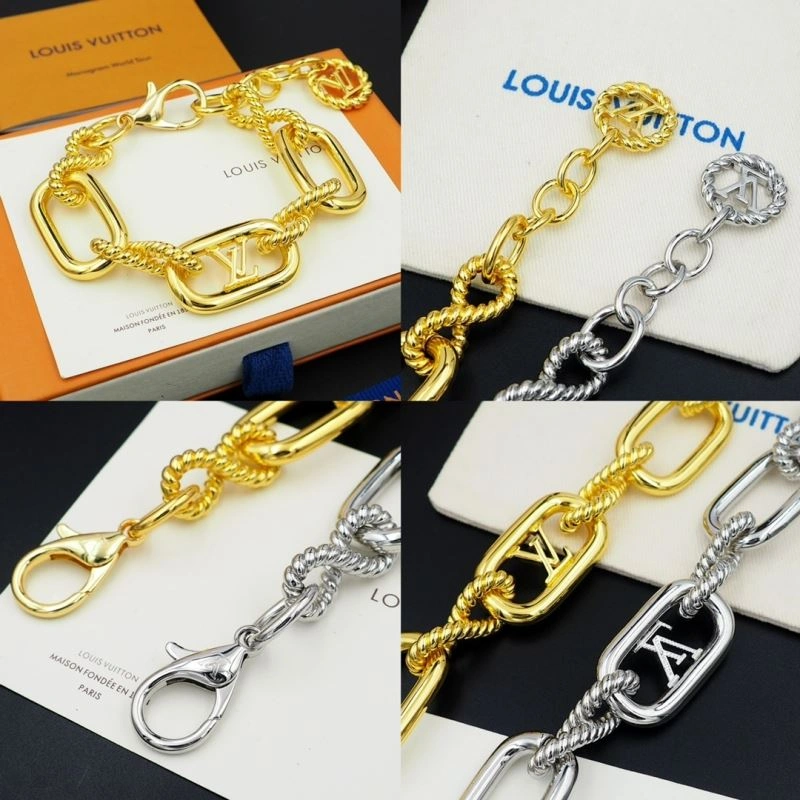 Louis Vuitton Earrings Lightweight 251264