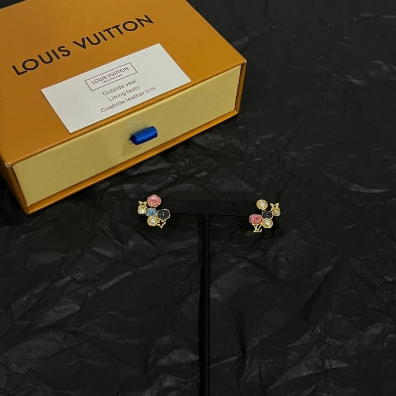 Functional Louis Vuitton Earrings 251739