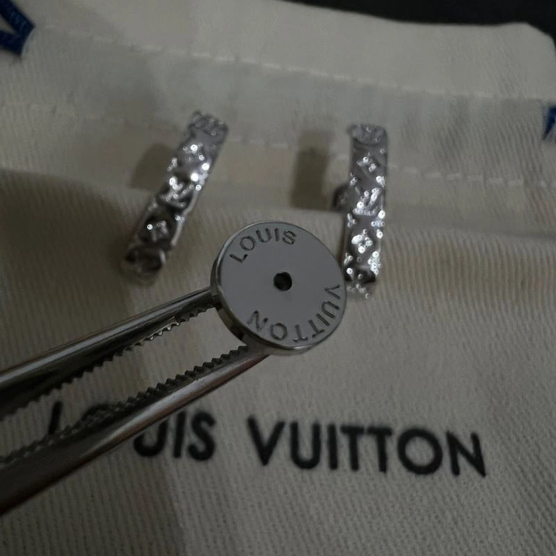 Trendsetting Louis Vuitton Earrings 251720